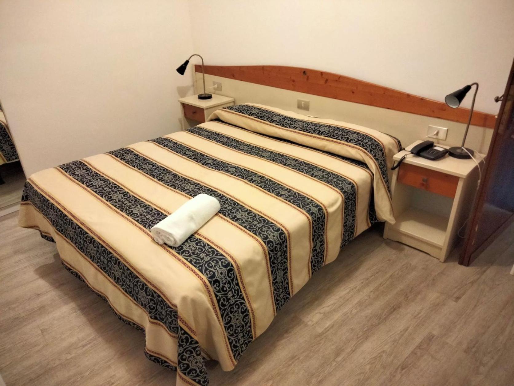Hotel Kristall San Donà di Piave Buitenkant foto