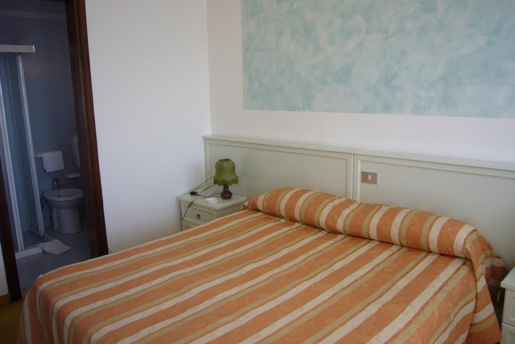 Hotel Kristall San Donà di Piave Buitenkant foto