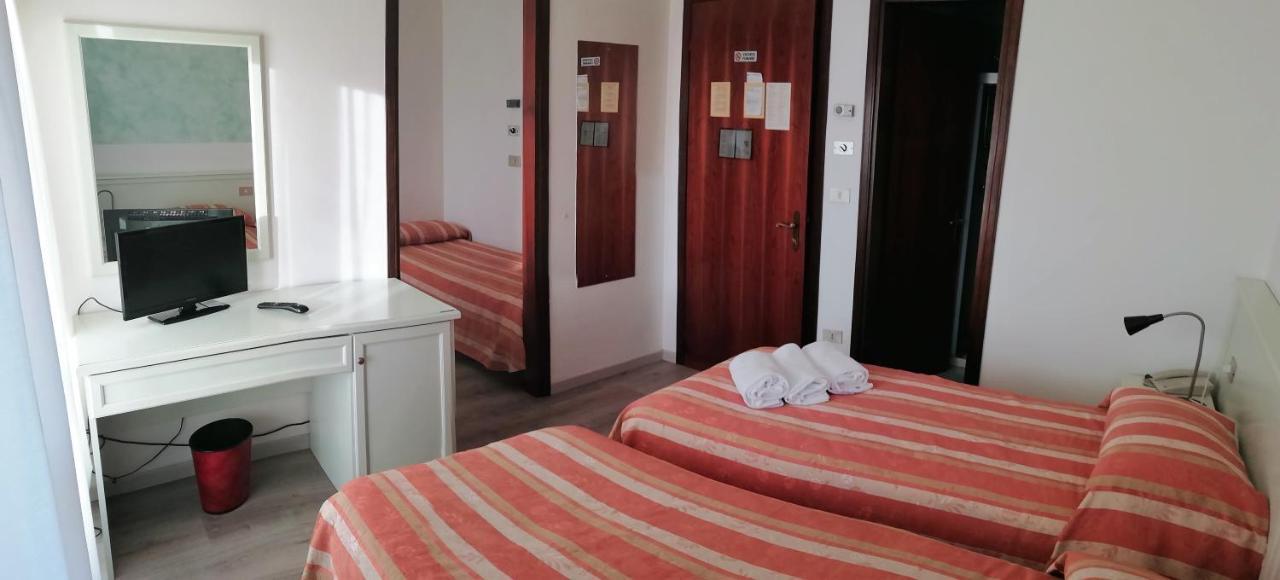 Hotel Kristall San Donà di Piave Buitenkant foto