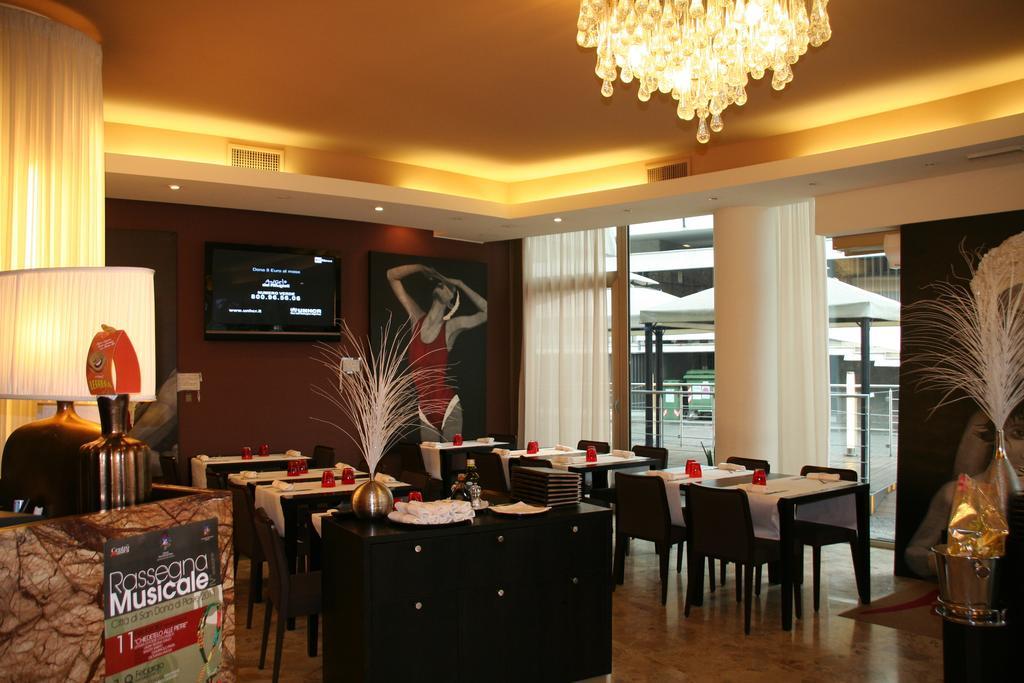 Hotel Kristall San Donà di Piave Buitenkant foto