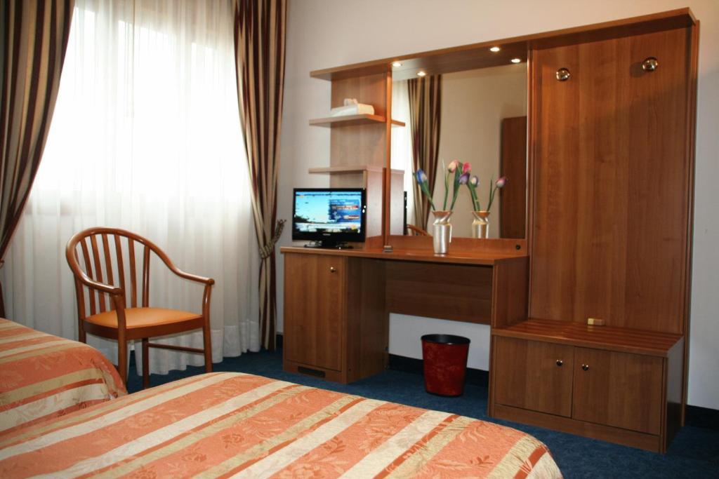 Hotel Kristall San Donà di Piave Kamer foto